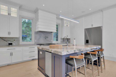 e4d75876 e194 4759 bbca 9eaf30e246c5