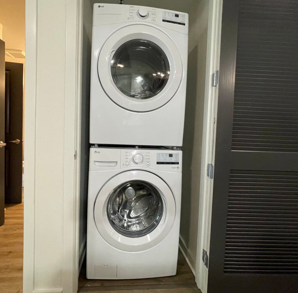 0b3dede3 d13b 4254 ab15 3d6680e2a2a5