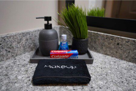 84251083 95fe 4aee a14c 9c4b2fbec49d