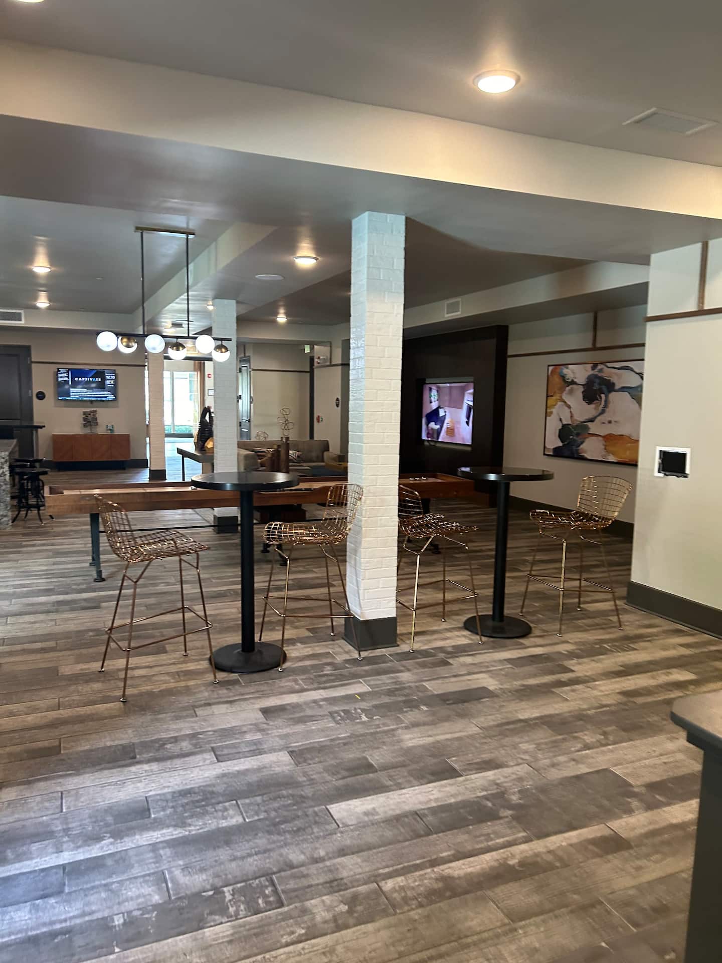 b1f305b7 2e4f 4ff9 90db 3cabe1dd5893