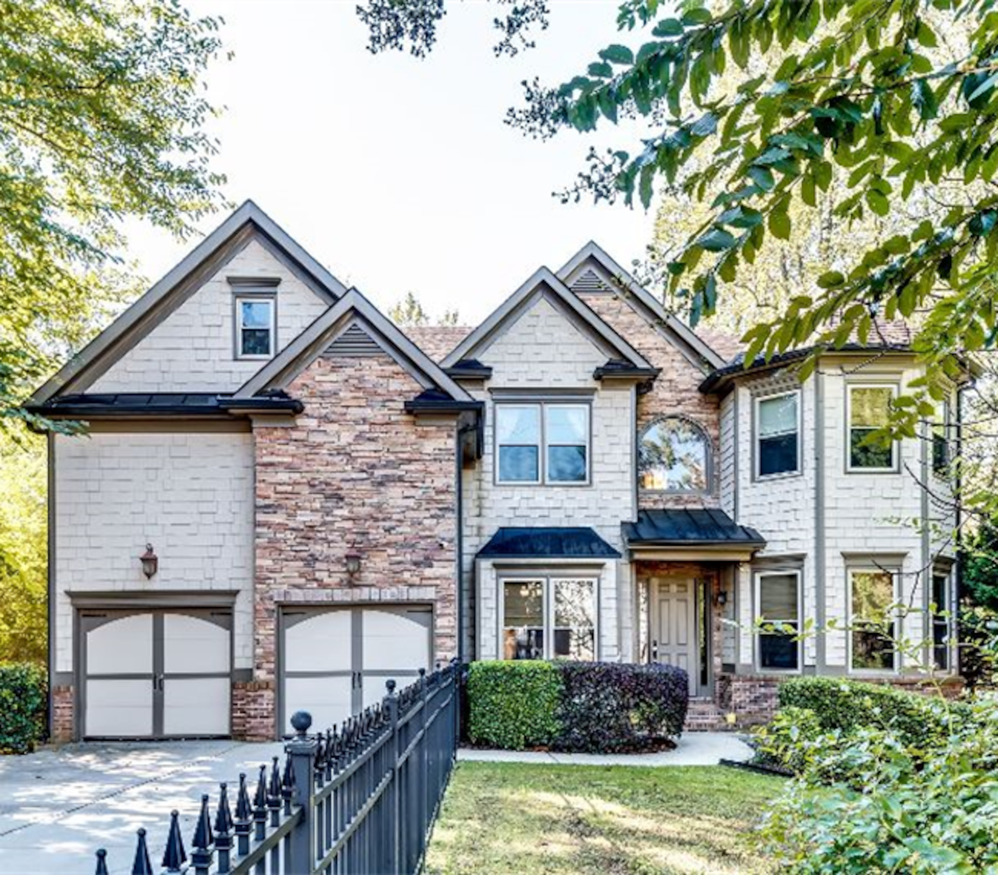 e28996b5 2673 4082 b7fa 6486f0fa9a17