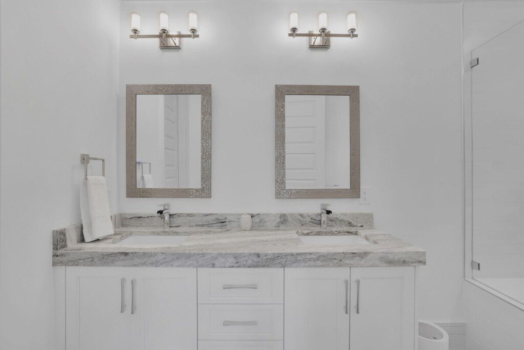 f888d3e7 b5e8 4c85 aedf 70d9367d9108